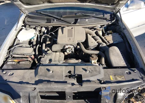 2011 Lincoln Town Car Signature Limited from USA, damaged, VIN 2LNBL8CV0BX750536